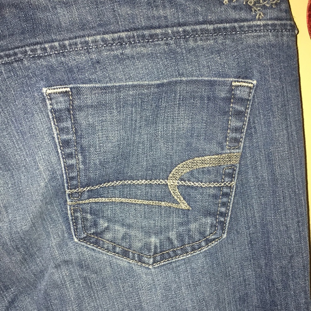 AE77 - Picture 3 of 6